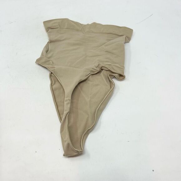 SKIMS Seamless Sculpt High Waist Thong Womens Medium Clay Core Control NEW Shape - Picture 8 of 10
